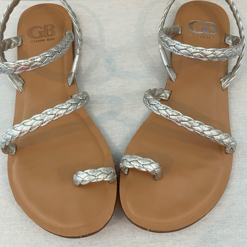 Gianni Bini sandals
